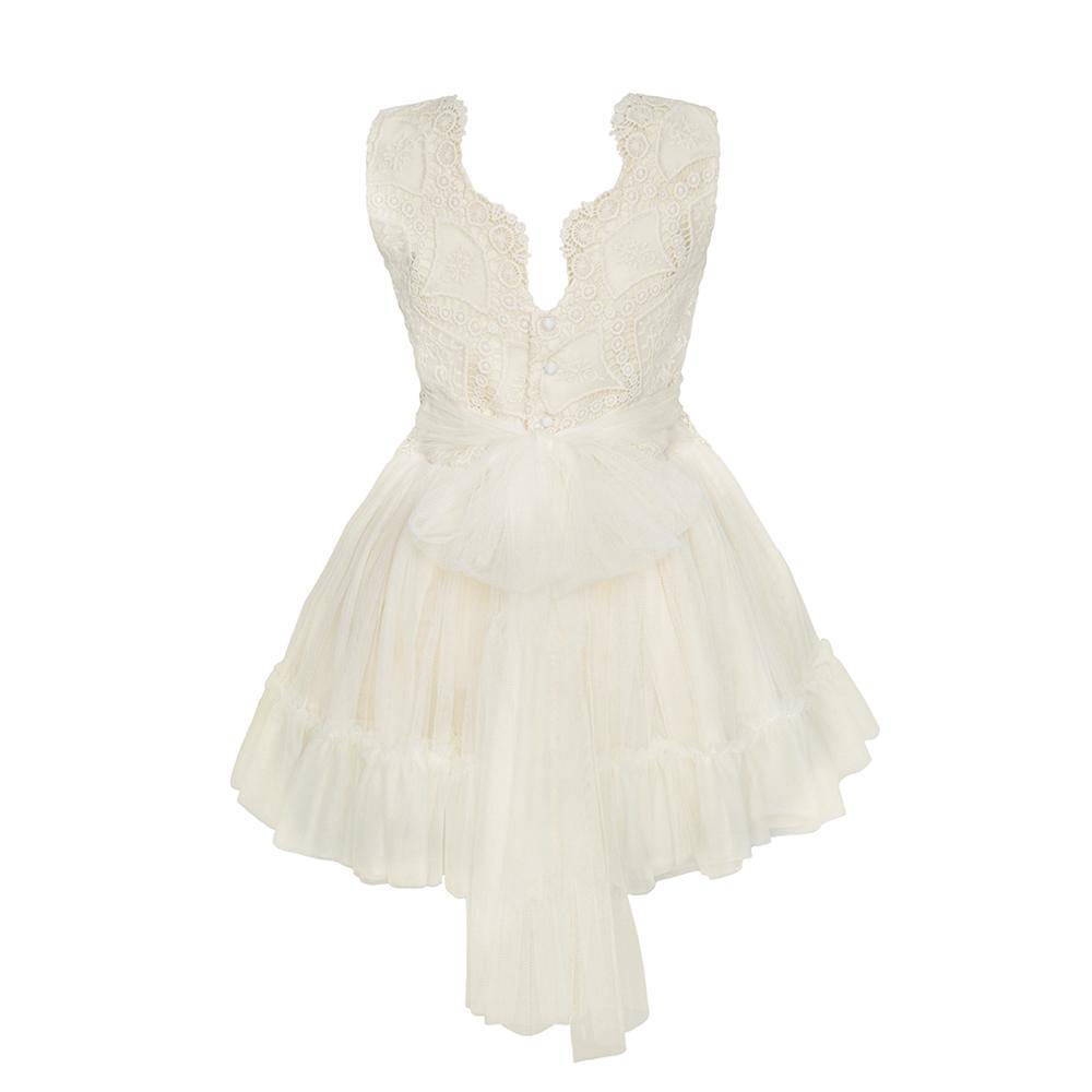 Vestido corto tono crudo bordado con encaje sin manga para eventos sociales - M005 - marca Marla