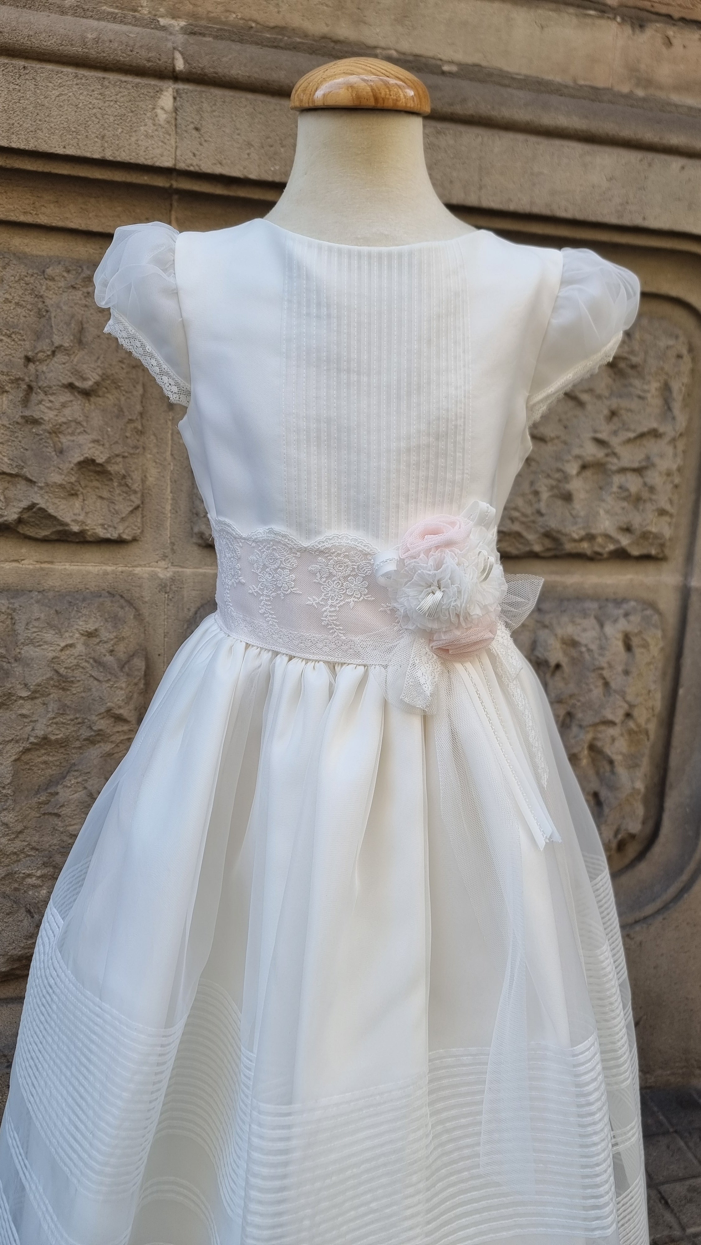 Vestido largo blanco satinado con bordado para comunión - S095 - marca Marla