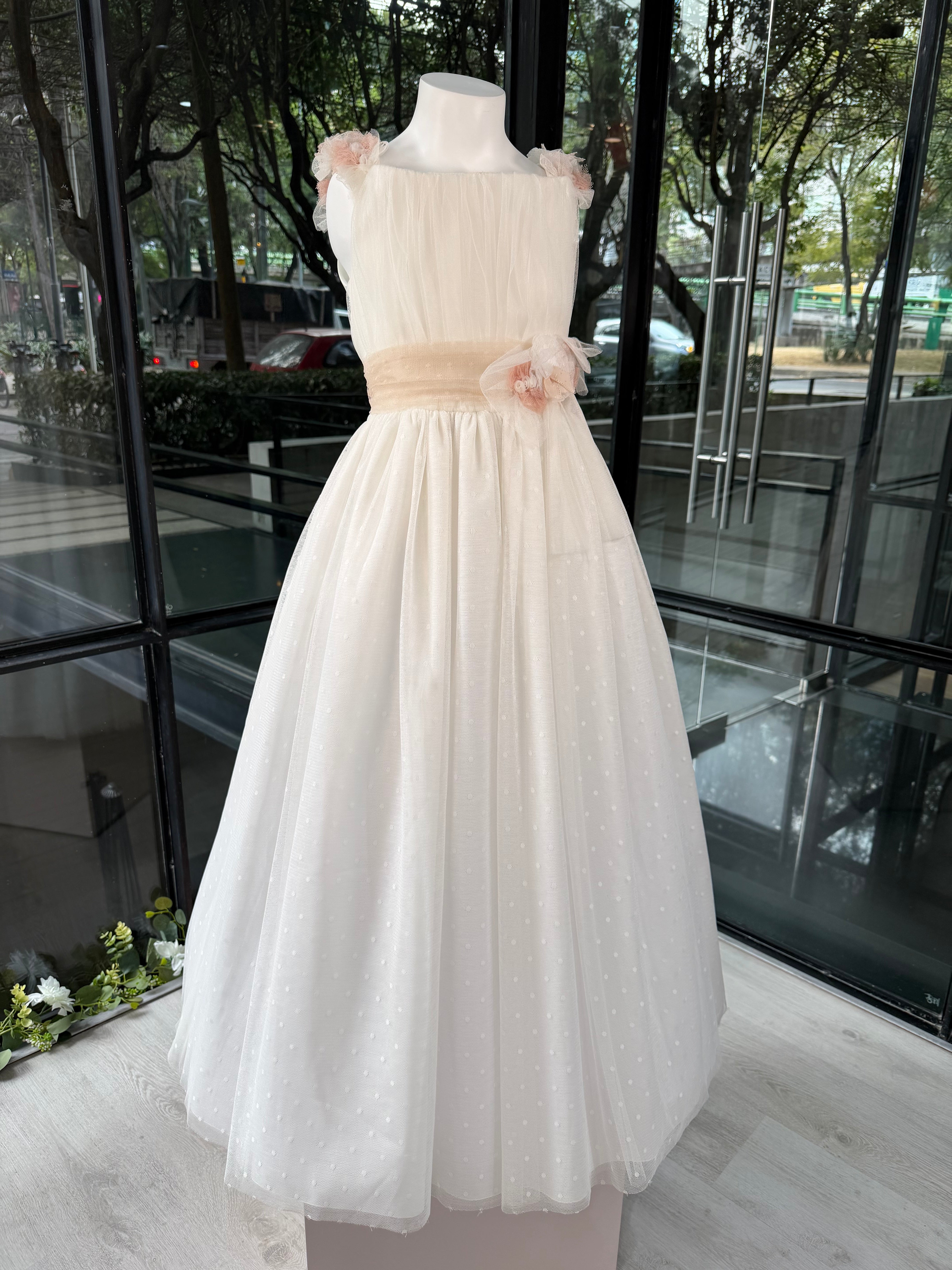 Vestido largo blanco para comunión con lazada beige - H089 - marca Marla