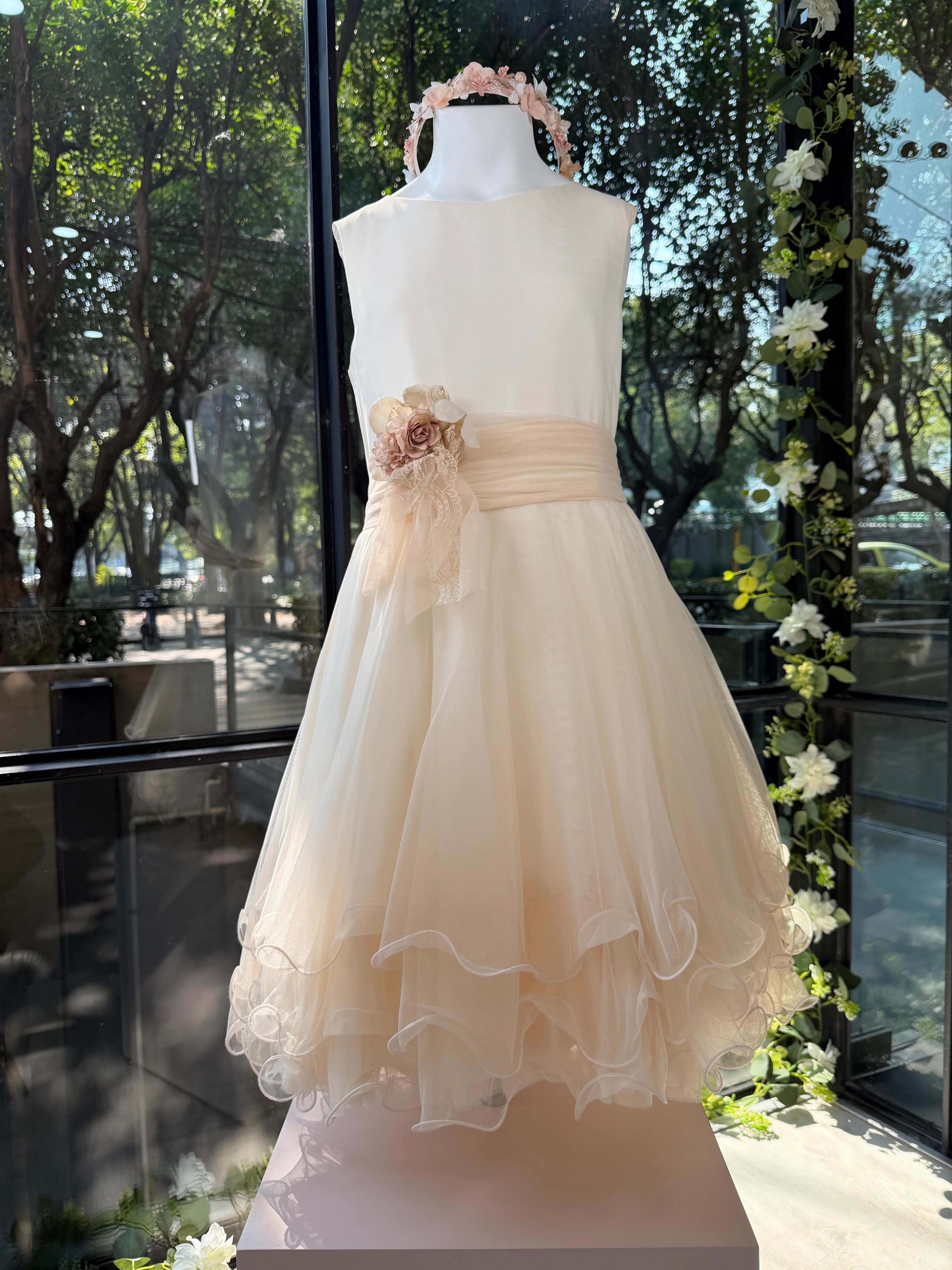 Vestido corto en tono salmón para eventos sociales - 425 - marca Mimilú