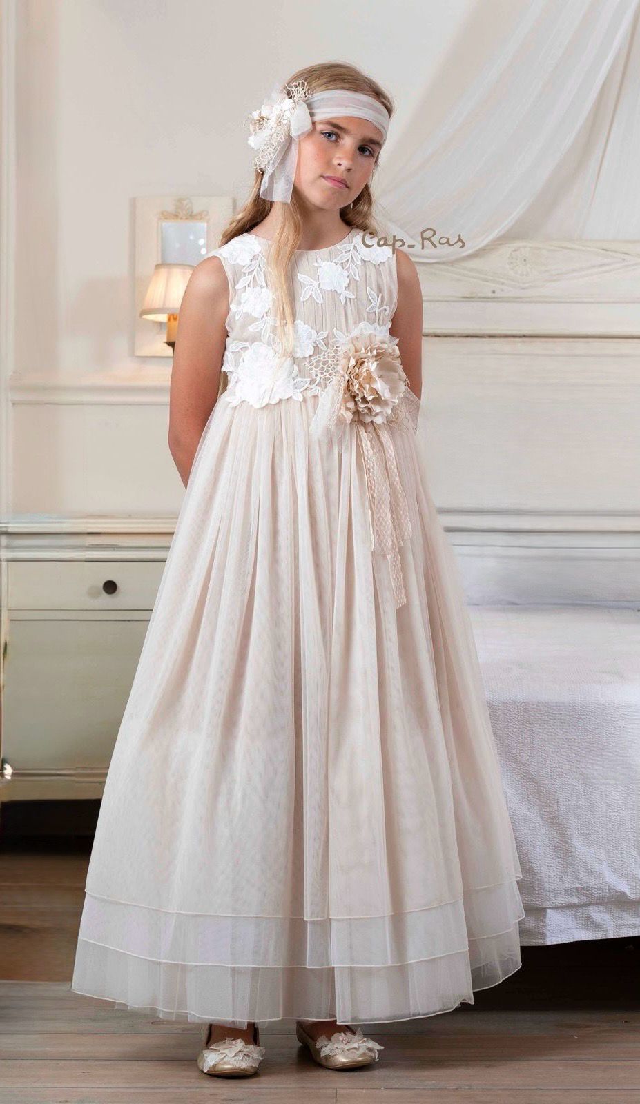 Vestido largo de tul crudo decorado con apliques florales para niñas - CELINE - marca Cap-Ras