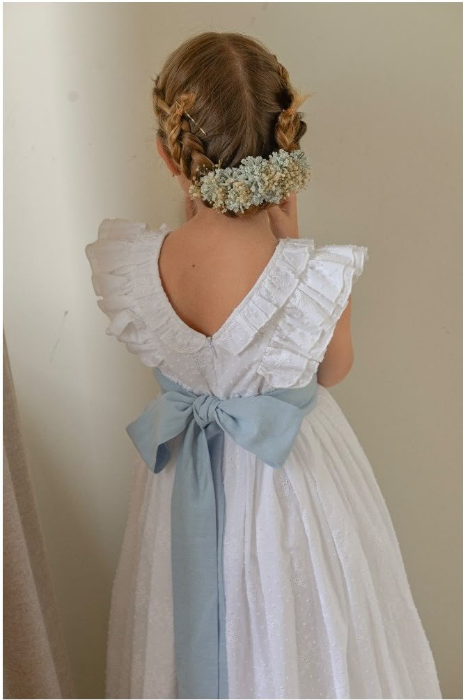 Vestido blanco decorado con volantes para comunión niña - CAROLETA - marca Petritas