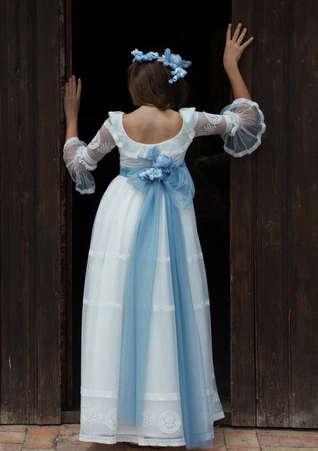 Vestido de comunión largo blanco con cinturón y corona azul SOL - marca Mon Air