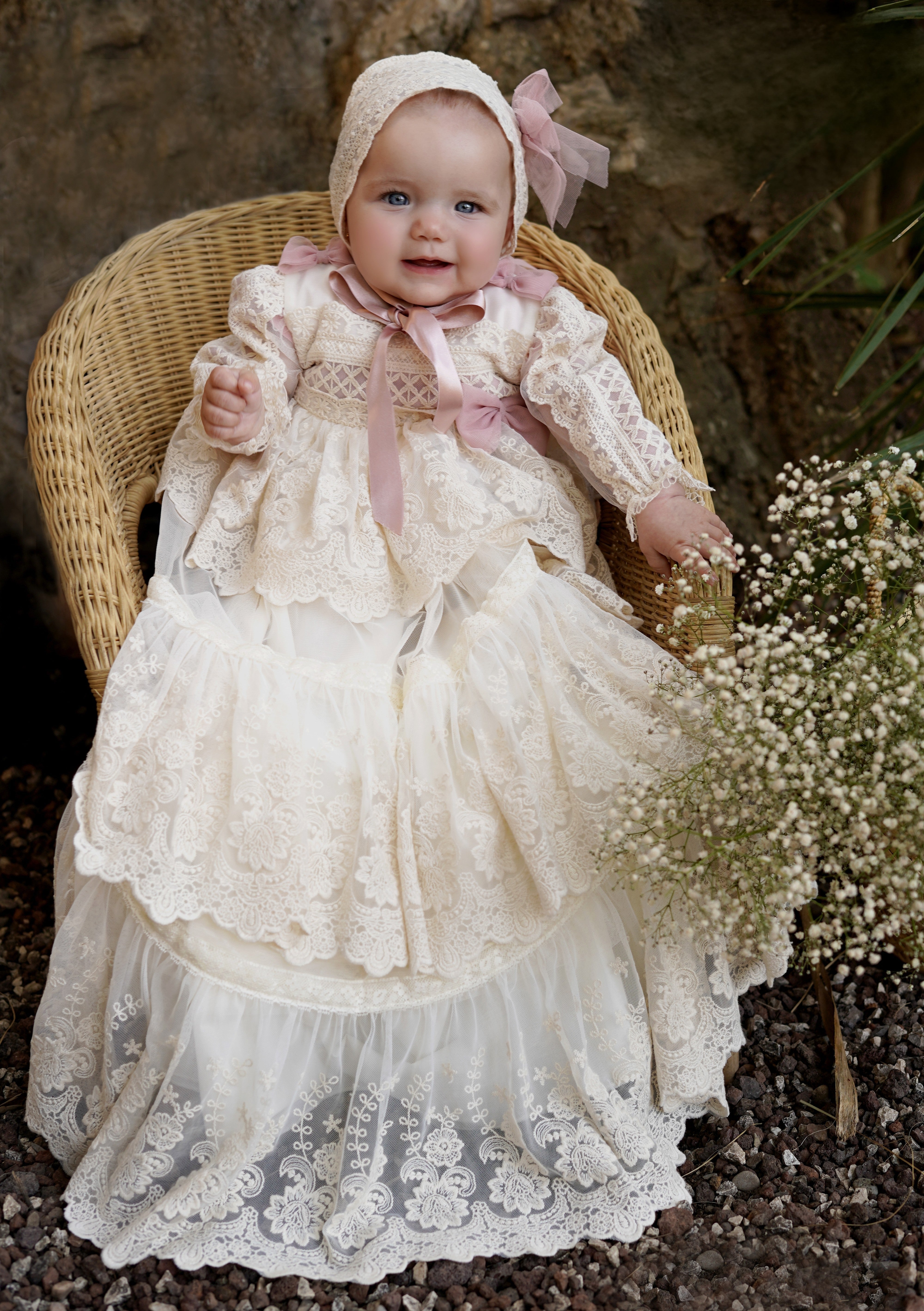 Vestido para bautizo crudo estilo faldón (ropón) con gorro - 3021 - marca Mimosines