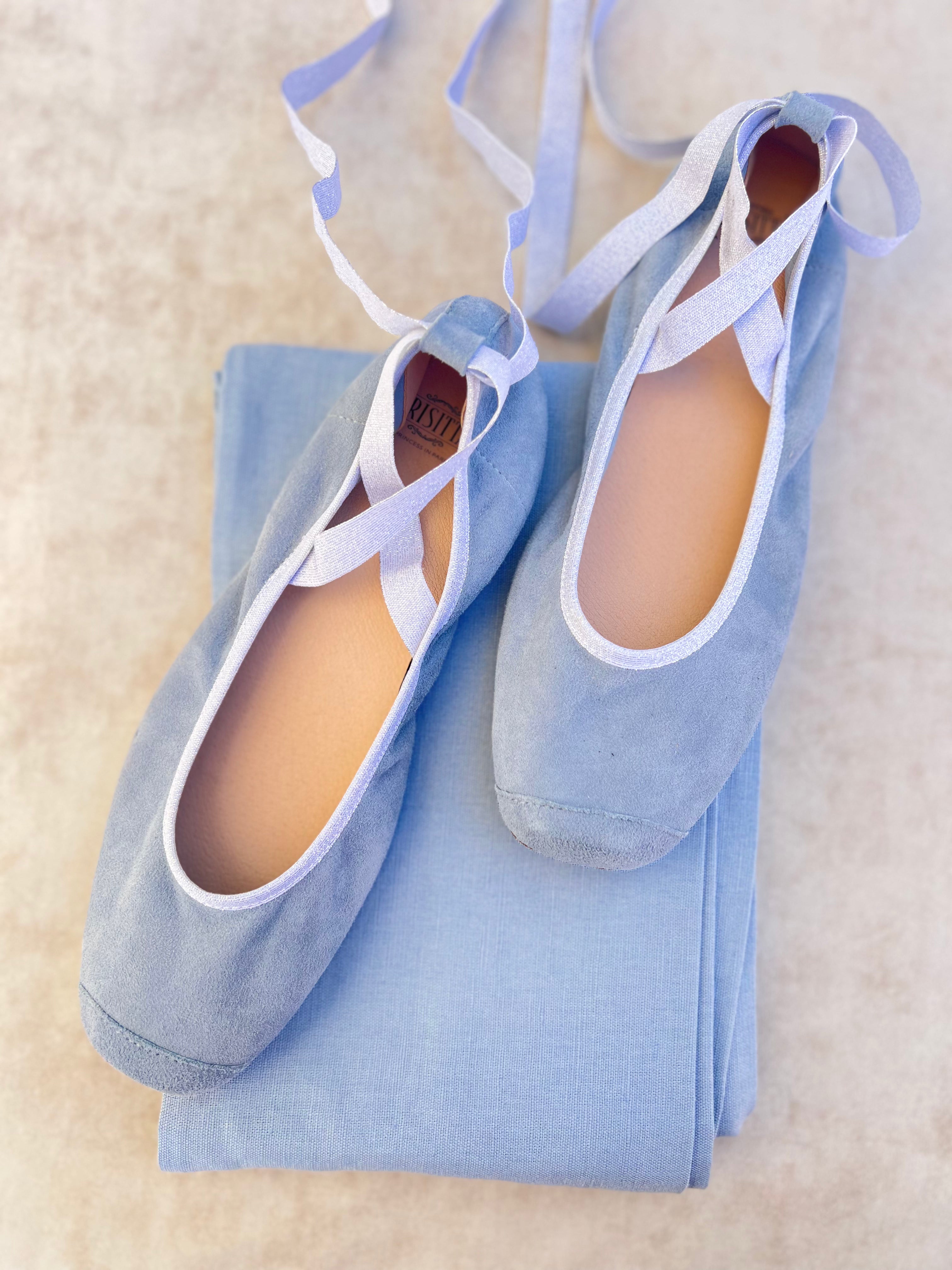 Zapatos Bailarinas de comunión en ante color AZUL EMPOLVADO - marca Flor de C