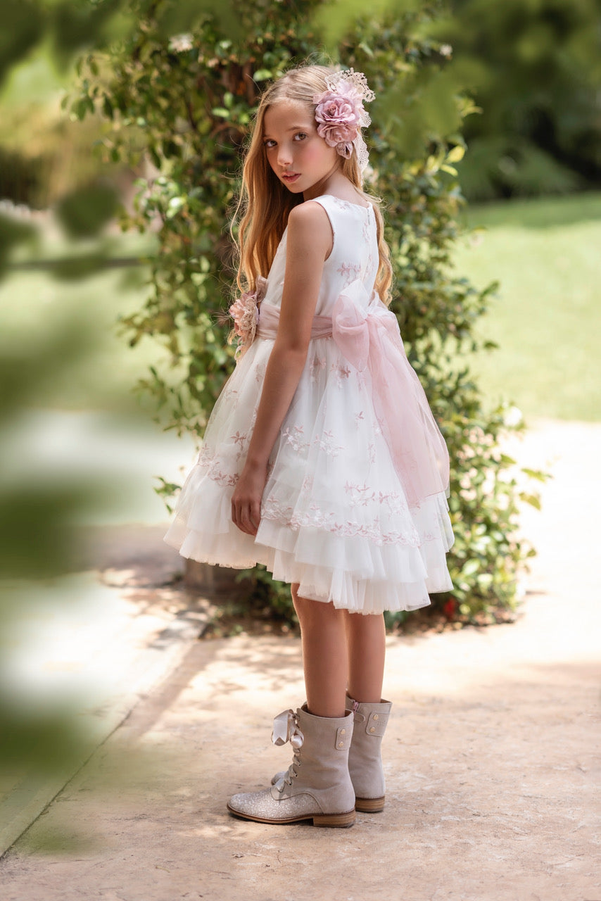 Vestido corto con bordado de flores para eventos sociales- 939 - marca Mimilú