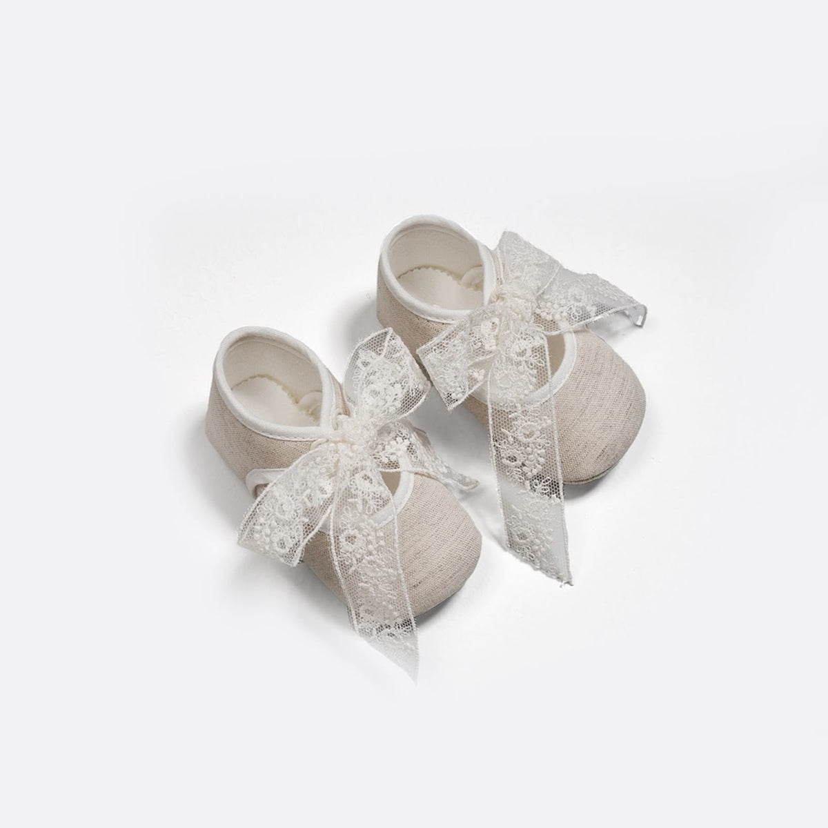 Zapatitos de lino con cintas de encaje floral para bebé - 632164Z- marca Amaya
