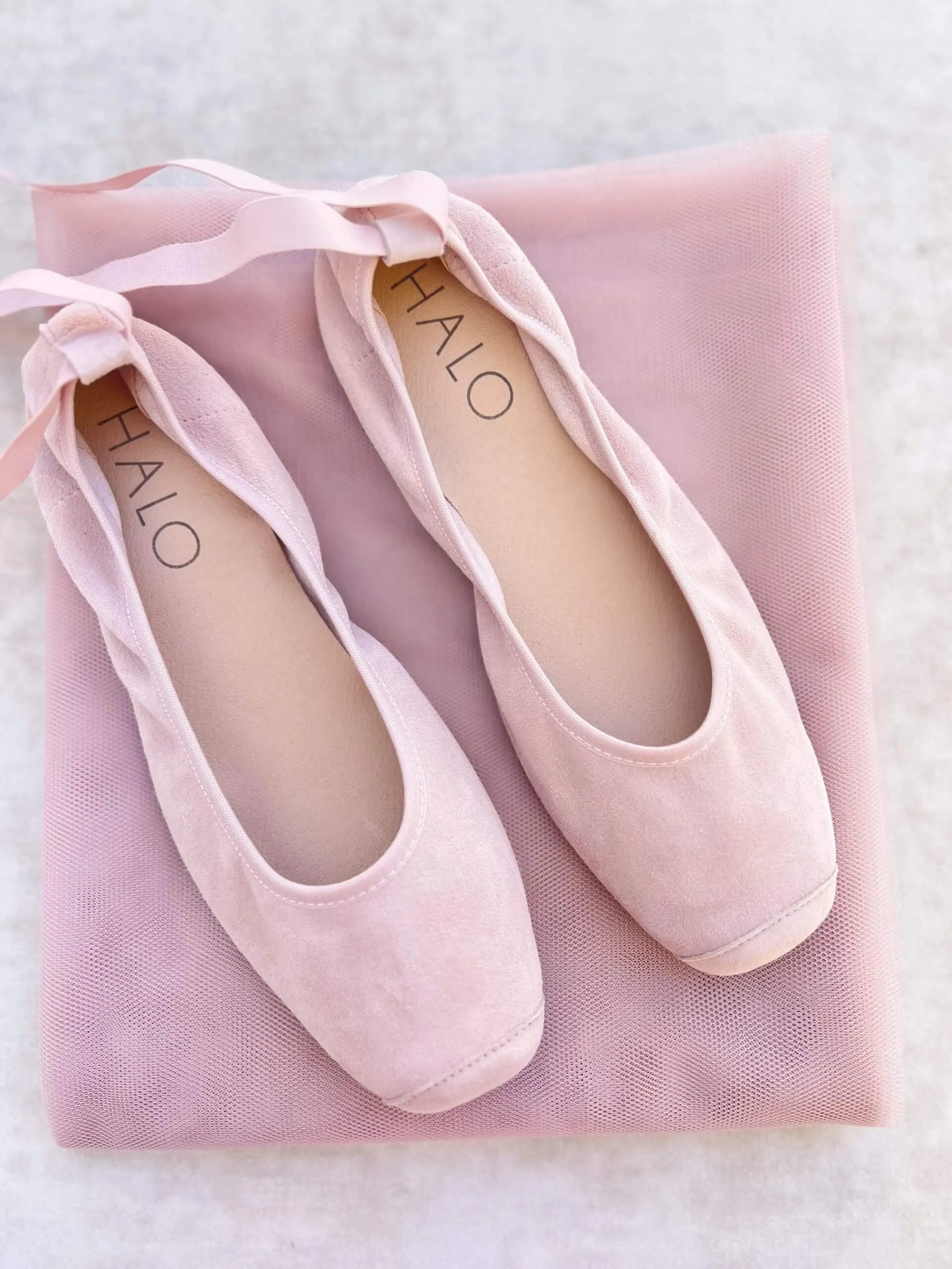 Zapatos Bailarinas de comunión en ante color ROSA NUDE - marca Flor de C