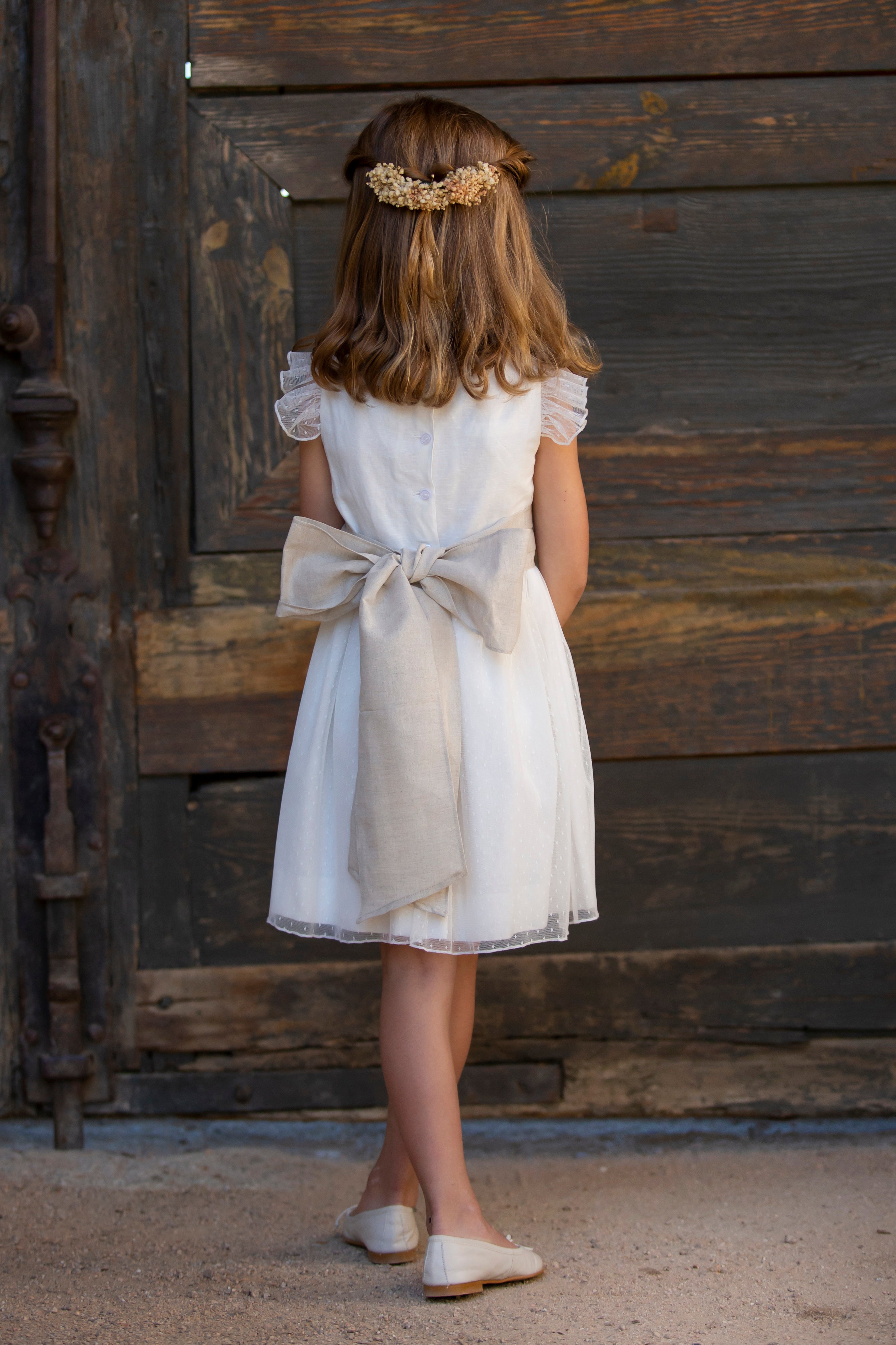 Vestido blanco con tul plumetti para eventos sociales - JULIETA - marca Coordinanos