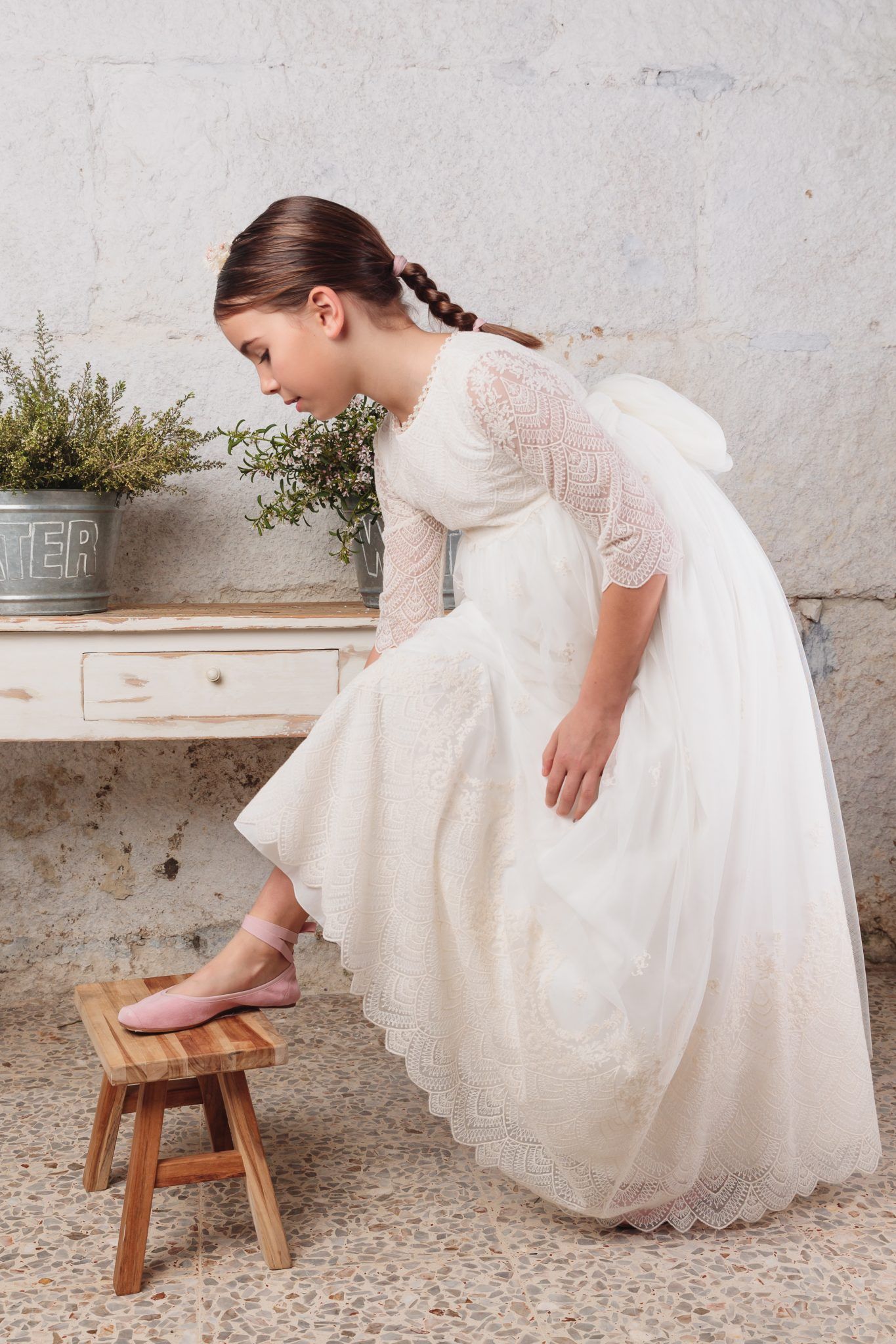 Vestido de primera comunión en color marfil y corte imperio para niña - TERESA - marca Flor de C