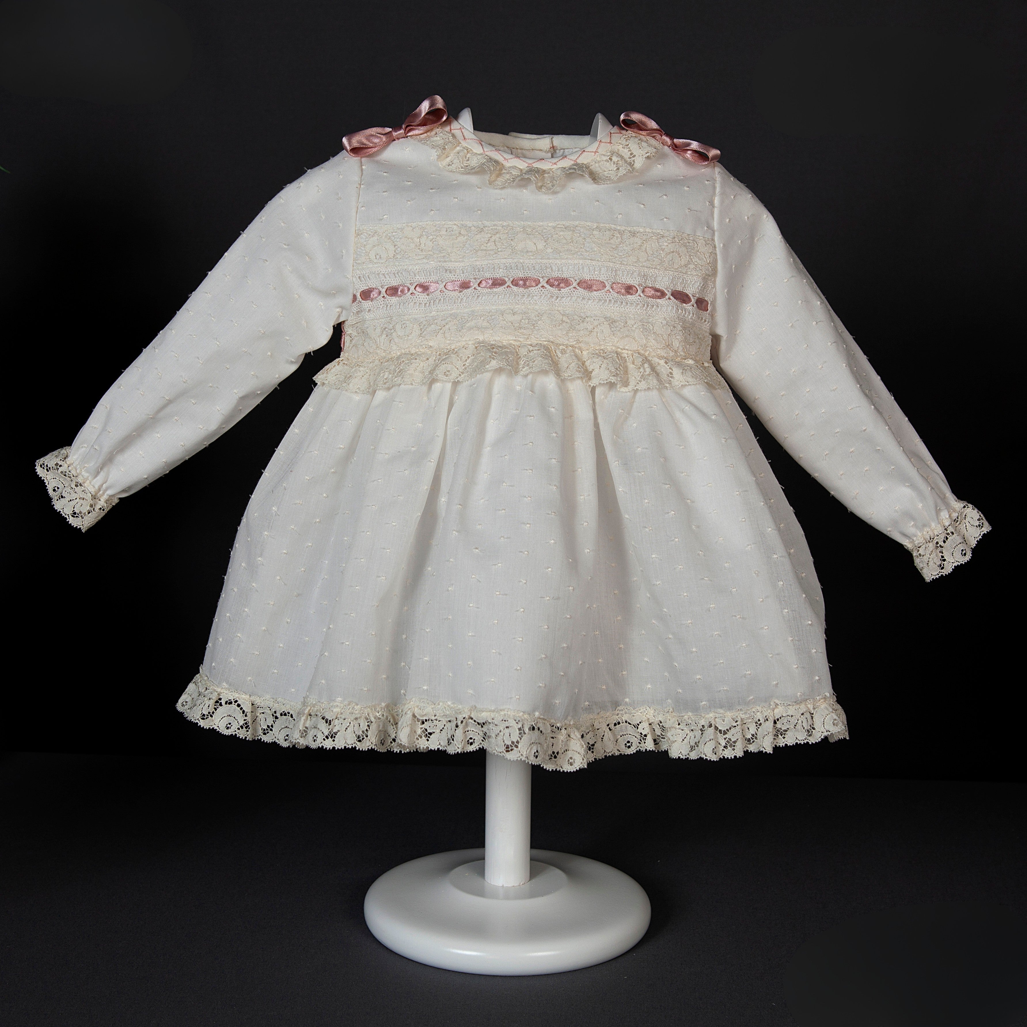 Vestido para bautizo con braguita y gorro - 2927 - marca Mimosines