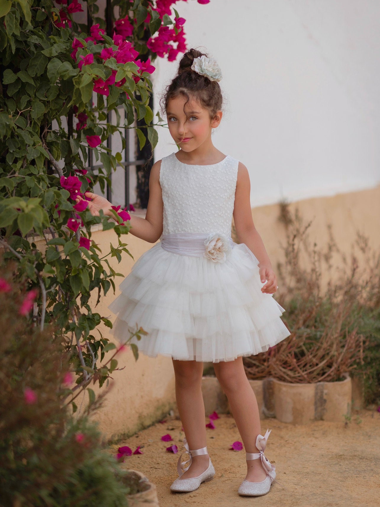 Vestido blanco con falda de bailarina para eventos sociales - 622 - marca Mimilú